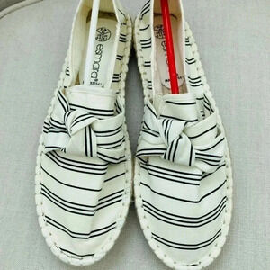 Esmara canvas New espadrilles size 9 1/2 preppy beige with tie on top